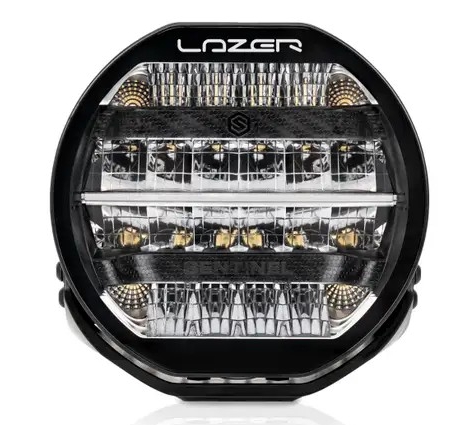 Lazer Sentinel Midnight kommer med en svart reflektor, den har et hvitt eller oransje posisjonslys hvor det hvite er godkjent, og den leveres med hele 9520 lumen.
